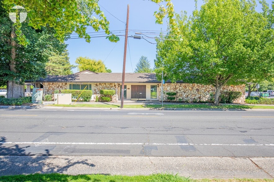 2685 Riverside Blvd, Sacramento, CA for sale - Primary Photo - Image 3 of 32