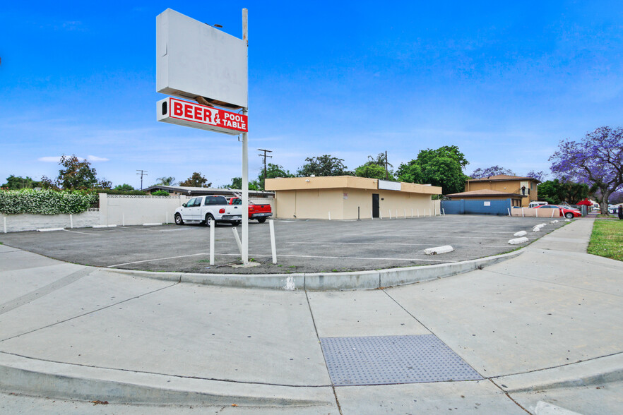 1902 S Standard Ave, Santa Ana, CA à vendre - Photo du bâtiment - Image 1 de 7