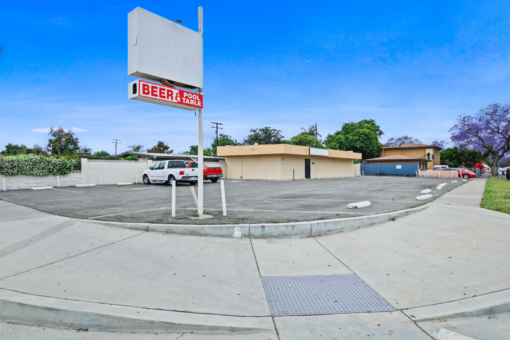 1902 S Standard Ave, Santa Ana, CA à vendre Photo du bâtiment- Image 1 de 8