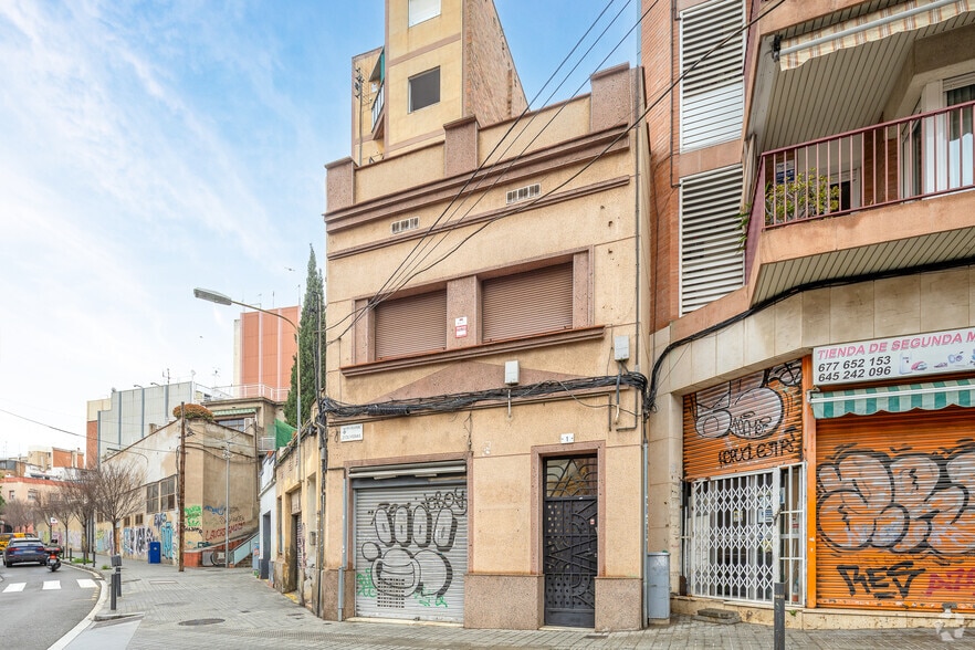 Commerce de détail dans L'Hospitalet de Llobregat, Barcelona à vendre - Photo du bâtiment - Image 2 de 5