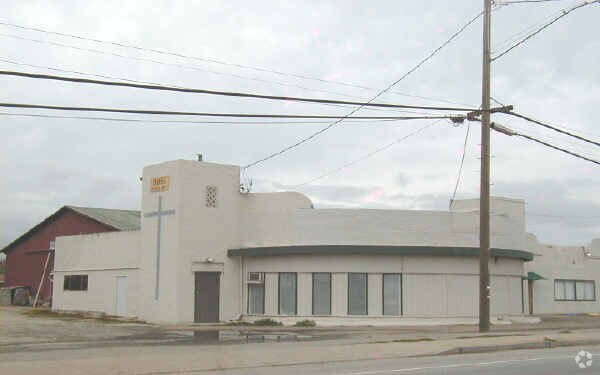 8955 Monterey Rd, Gilroy, CA à vendre - Photo du bâtiment - Image 1 de 3