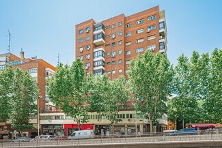 Plus de détails pour Avenida Mediterráneo, 2, Madrid - Commerce de détail à louer