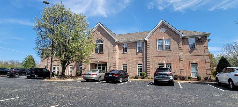 3220 Office Pointe Pl, Louisville, KY à louer - Photo du bâtiment - Image 2 de 30
