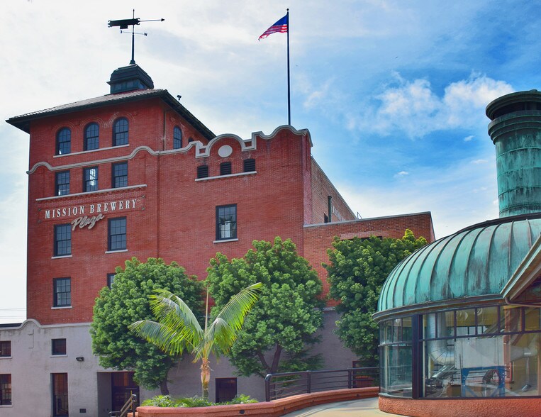 1775 Hancock St, San Diego, CA à louer - Photo du bâtiment - Image 2 de 5
