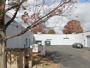 103-105 Carpenter Dr, Sterling, VA for lease Building Photo- Image 2 of 3