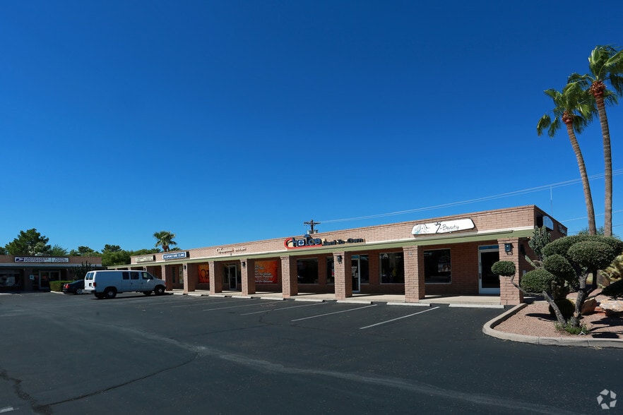 1015 W Prince Rd, Tucson, AZ for lease - Primary Photo - Image 2 of 5