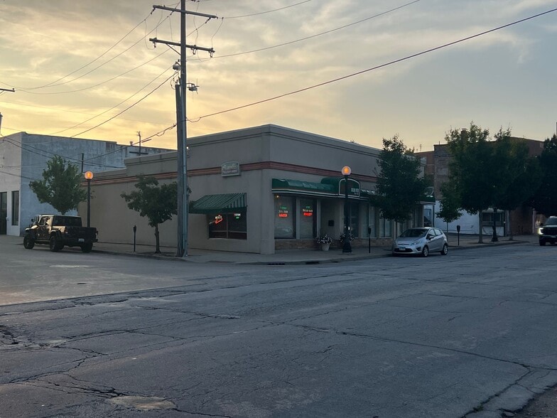 115 S 1st St, Champaign, IL for sale - Building Photo - Image 3 of 5