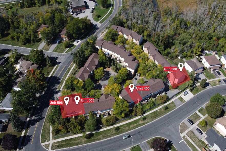 Four Fully Leased Condo Townhomes portefeuille de 4 propriétés à vendre sur LoopNet.ca - Photo du bâtiment - Image 2 de 5