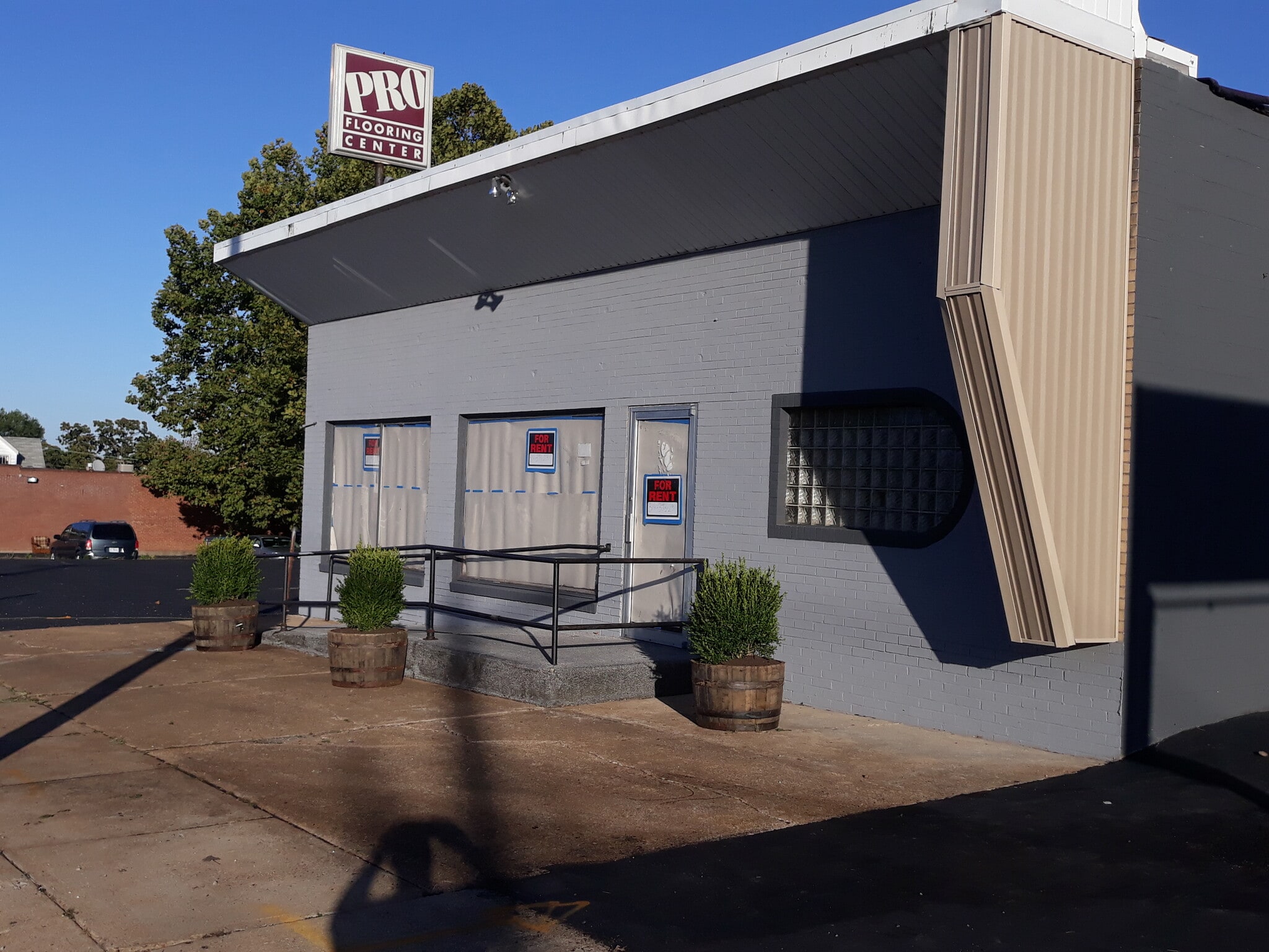 834 Lemay Ferry Rd, Saint Louis, MO for lease Building Photo- Image 1 of 10