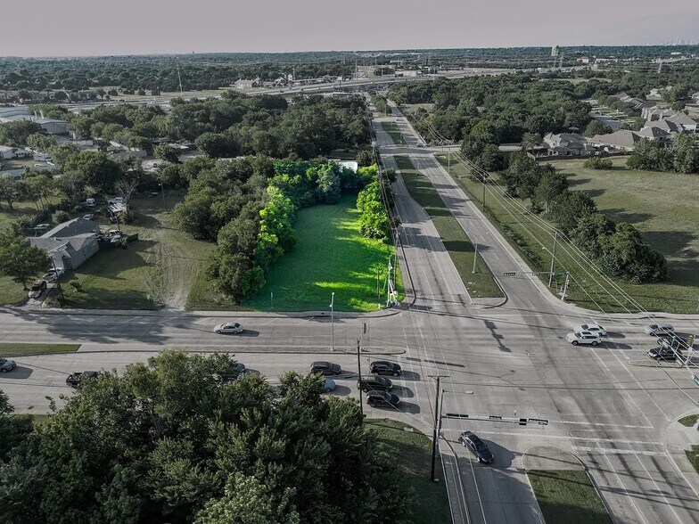 727 E Pleasant Run Rd, Cedar Hill, TX for sale - Building Photo - Image 1 of 5