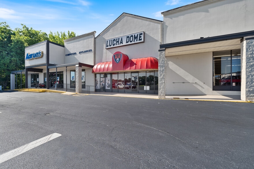2125-2143 N Church St, Burlington, NC for sale - Building Photo - Image 2 of 10