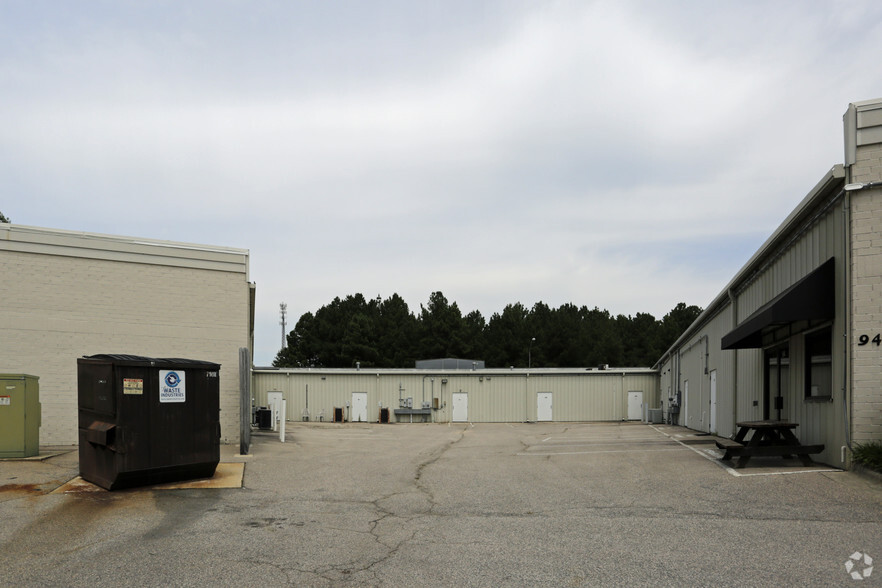 60-94 Wheaton Dr, Youngsville, NC for lease - Building Photo - Image 2 of 6