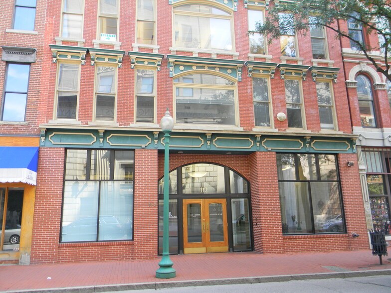 112 Capitol St, Charleston, WV à vendre - Photo du bâtiment - Image 1 de 13