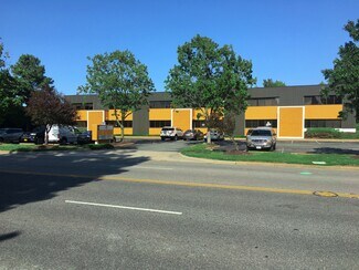 Plus de détails pour 11838 Canon Blvd, Newport News, VA - Flex à vendre