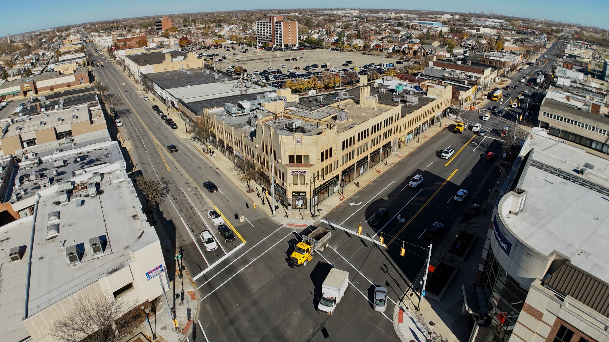 13530 Michigan Ave, Dearborn, MI à louer Photo du bâtiment- Image 1 de 10