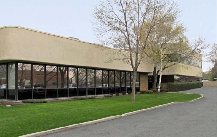 90 E Fort Union Blvd, Midvale, UT à louer - Photo du bâtiment - Image 3 de 4