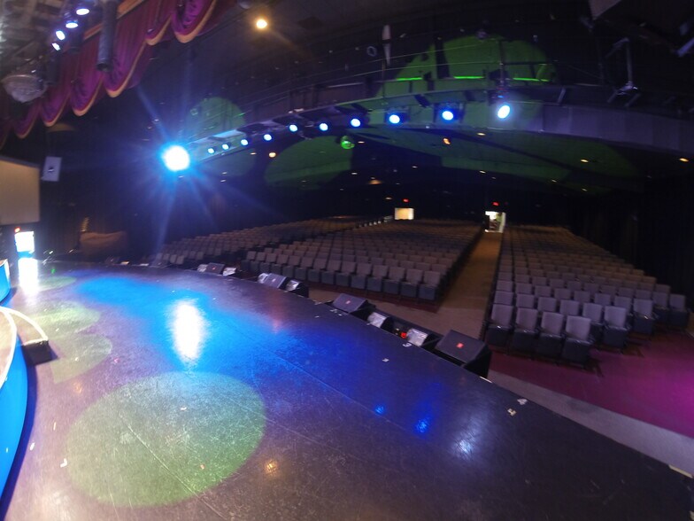 2905 W 76 Country Blvd, Branson, MO à vendre - Photo du bâtiment - Image 2 de 7