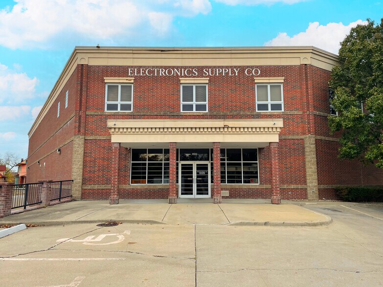 4100 Main St, Kansas City, MO à vendre - Photo du bâtiment - Image 2 de 9