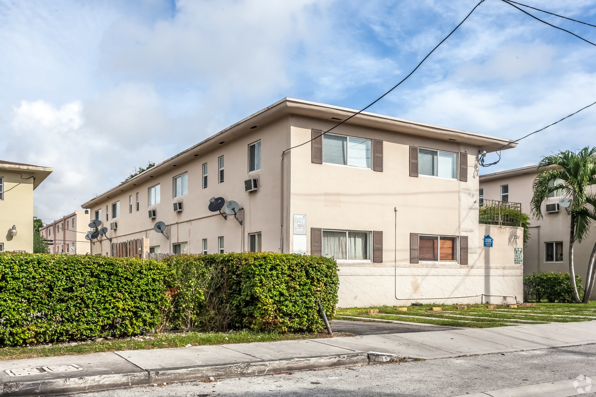 731 SW 5th St, Miami, FL for sale Primary Photo- Image 1 of 3