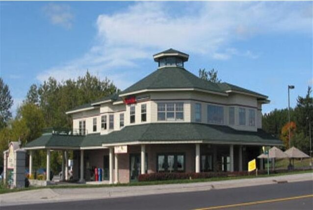 12930 S West Bay Shore Dr, Traverse City, MI à vendre Photo principale- Image 1 de 1