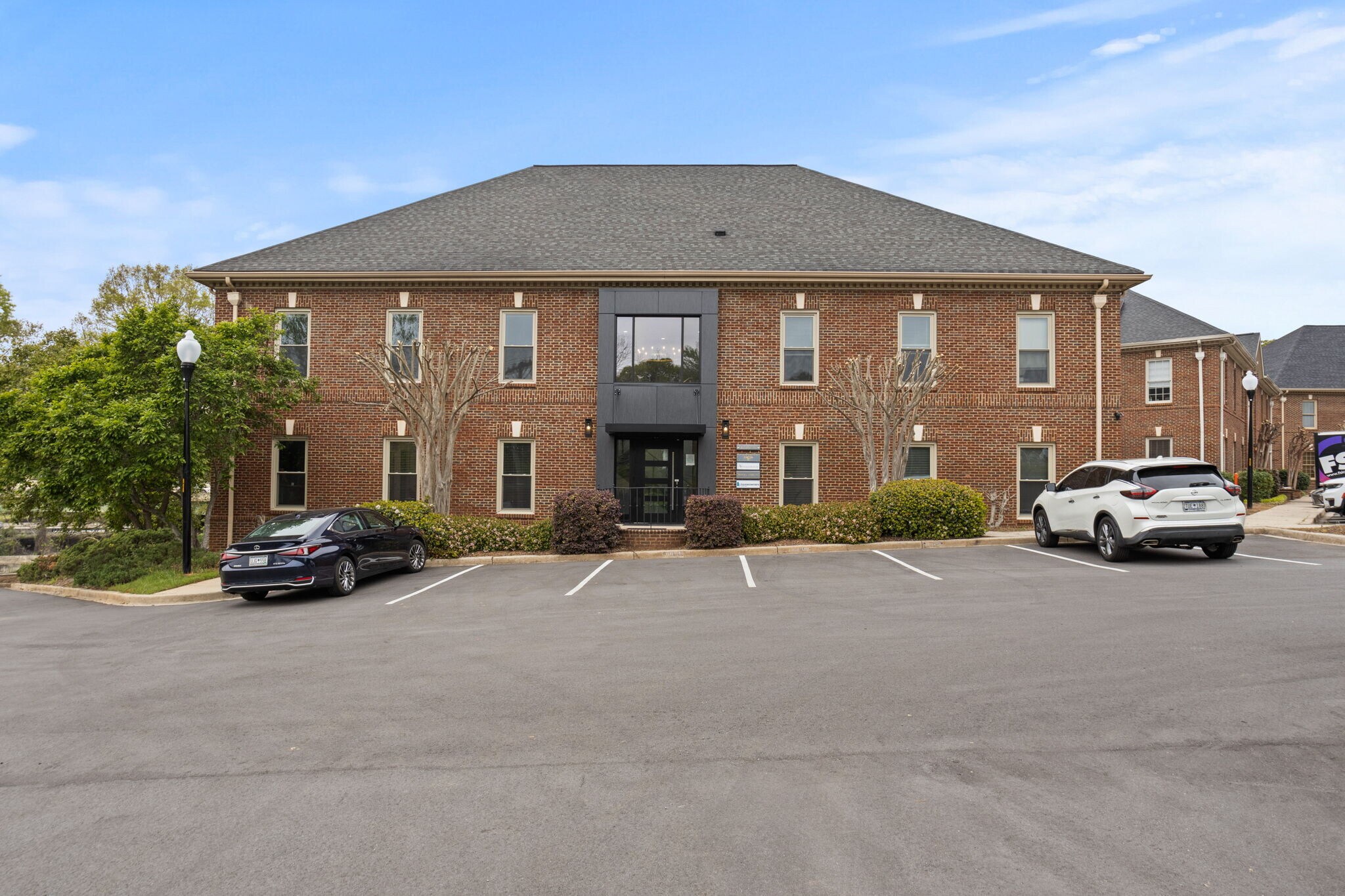 109 Laurens Rd, Greenville, SC à vendre Photo du bâtiment- Image 1 de 1