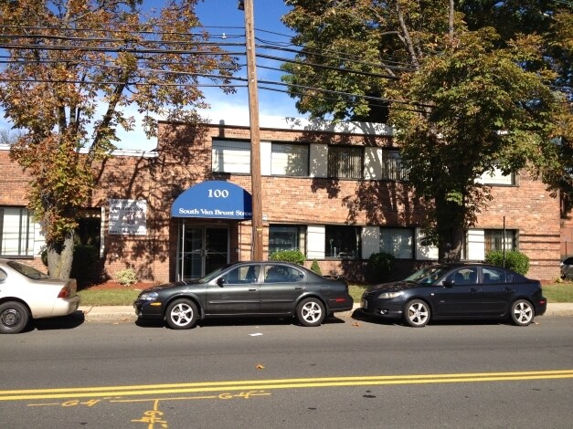 More details for 100 S Van Brunt St, Englewood, NJ - Retail for Sale