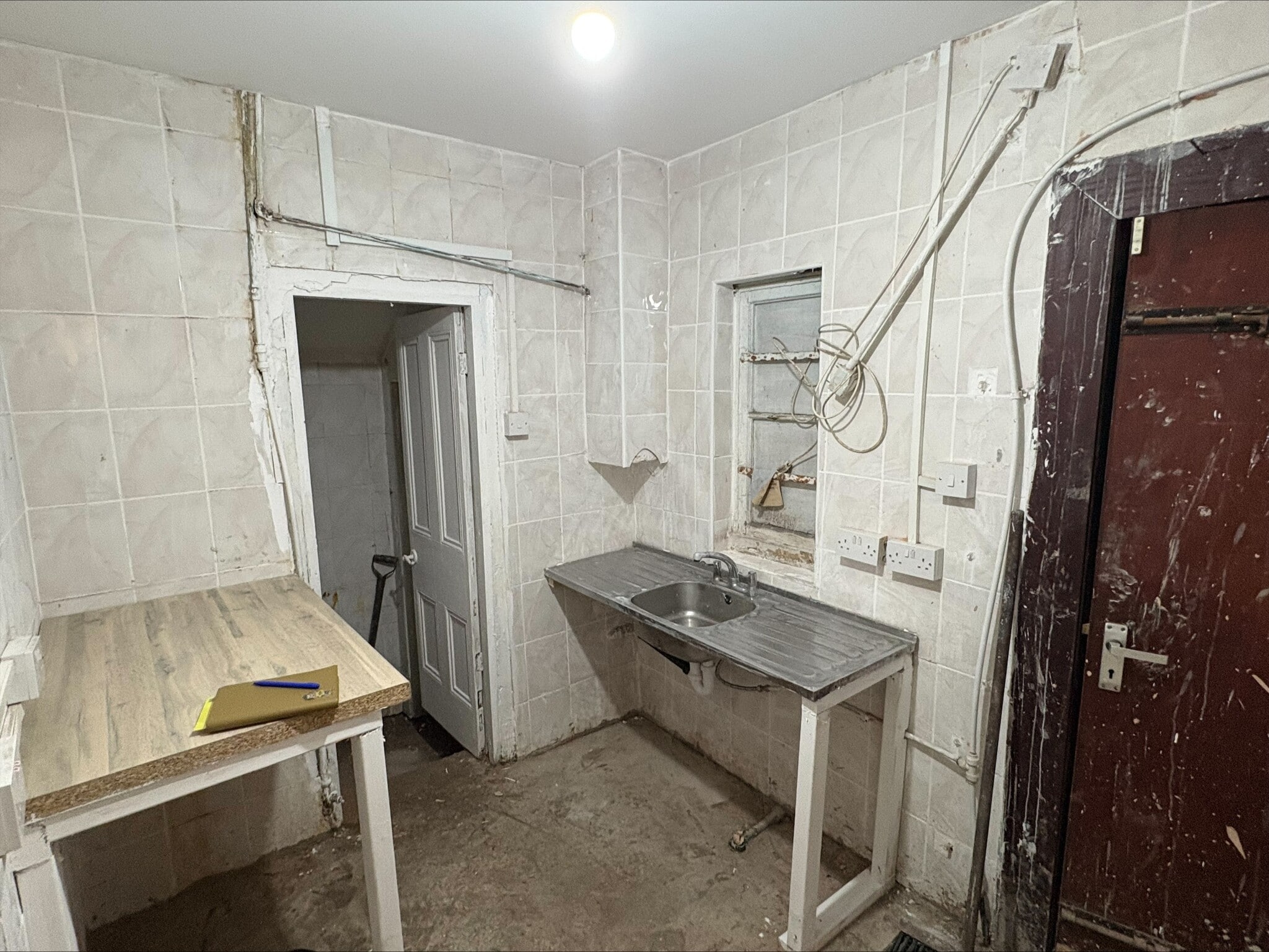 945 Oldham Rd, Manchester à louer Photo intérieure- Image 1 de 2