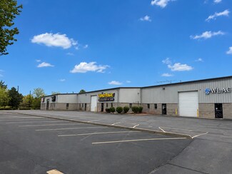 Plus de détails pour 2449 Pierce Dr, Spring Grove, IL - Flex à vendre