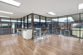 200 E Campus View Blvd, Columbus, OH for lease Interior Photo- Image 2 of 19