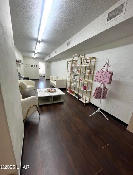 2159 McCulloch Blvd N, Lake Havasu City, AZ à louer - Photo intérieure - Image 3 de 8