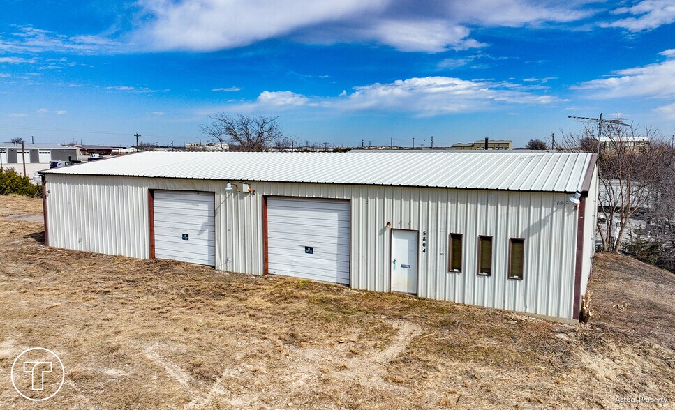 5800 E US Highway 377, Granbury, TX à vendre - Photo du bâtiment - Image 3 de 6