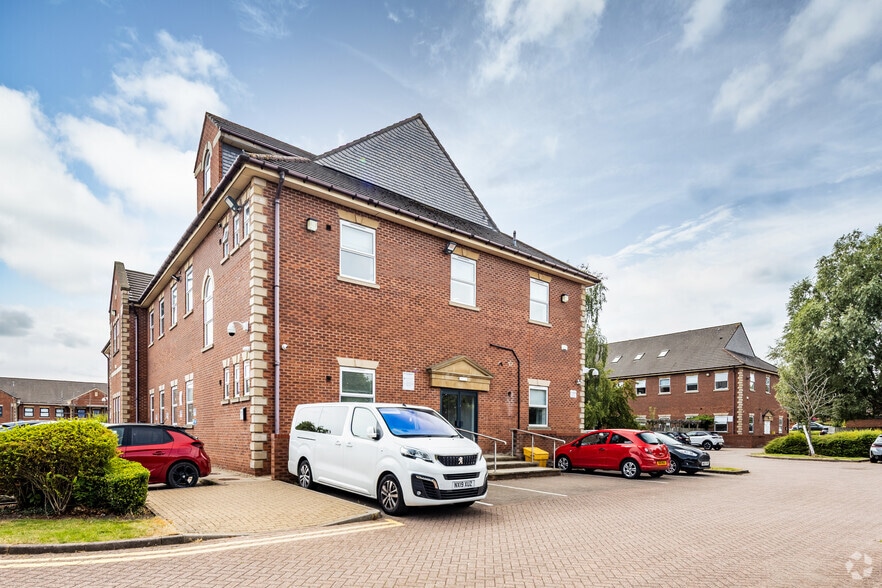 Gadbrook Park, Northwich for lease - Building Photo - Image 3 of 8