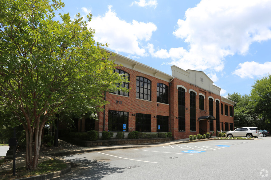 918 Holcomb Bridge Rd, Roswell, GA for lease - Building Photo - Image 1 of 6