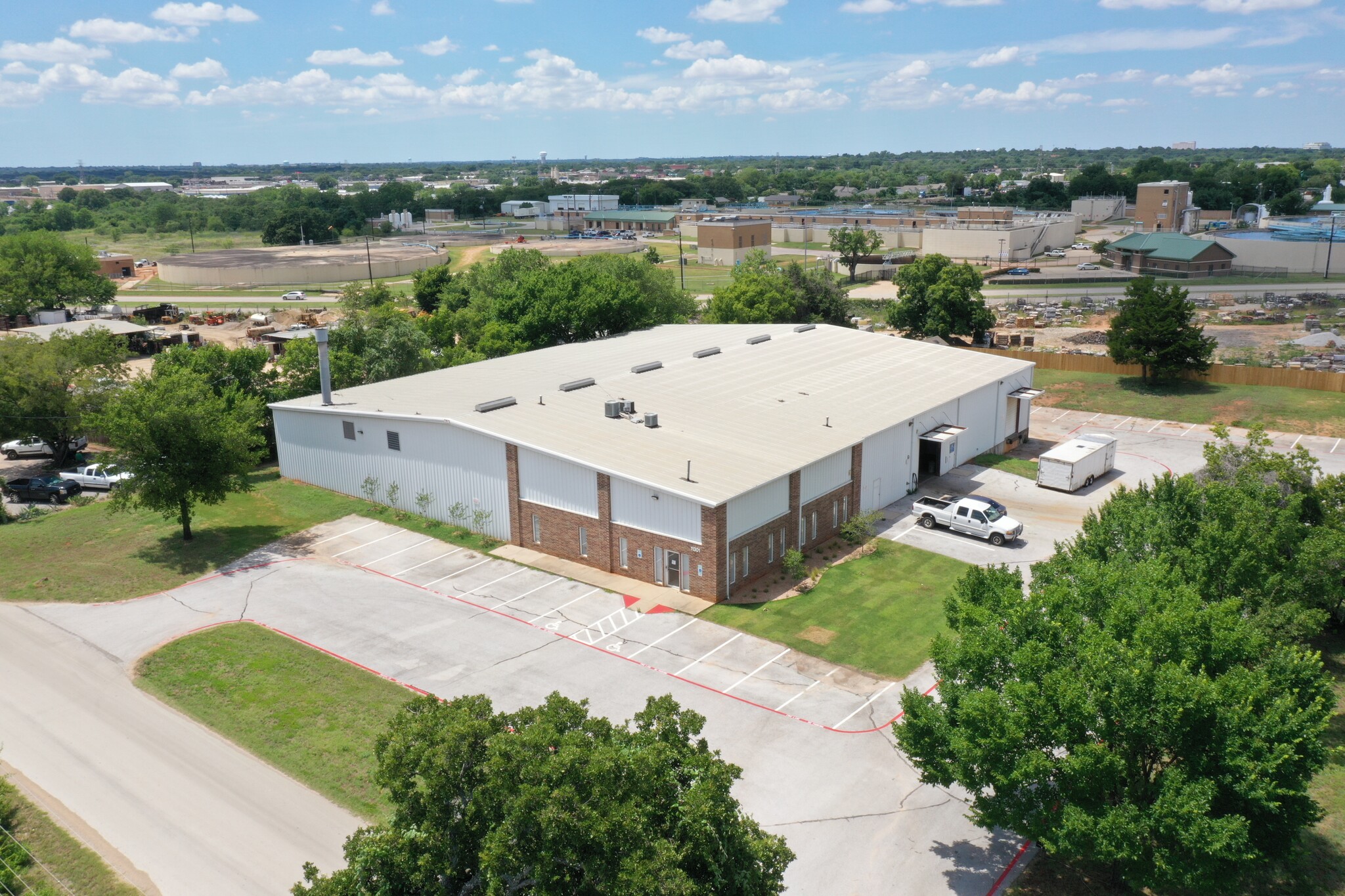 11301 Mosier Valley Rd, Euless, TX à vendre Photo du bâtiment- Image 1 de 1