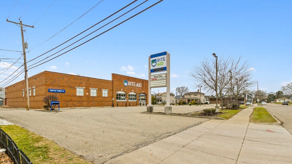735 N Water St, Uhrichsville, OH for lease - Building Photo - Image 2 of 27