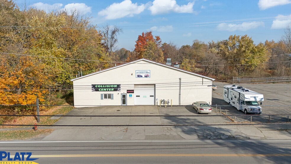 409 E Main St, Andover, OH for lease - Building Photo - Image 2 of 9
