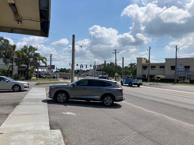 4223 Henderson Blvd, Tampa, FL à vendre - Photo du bâtiment - Image 2 de 8