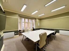 20 Victoria Ave, Harrogate for lease Interior Photo- Image 2 of 6