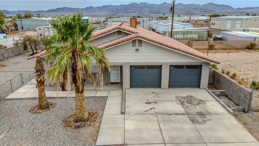 5201 S Highway 95, Fort Mohave, AZ à vendre - Photo du bâtiment - Image 3 de 77