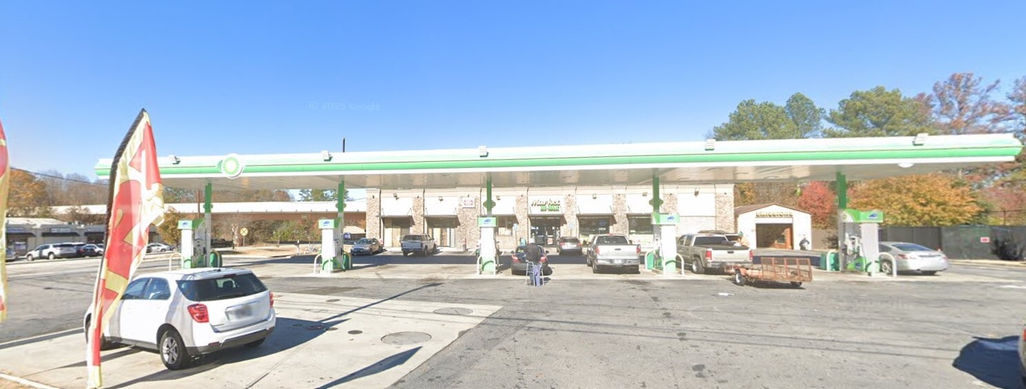 2595 Martin Luther King Jr Dr SW, Atlanta, GA for lease Interior Photo- Image 1 of 2