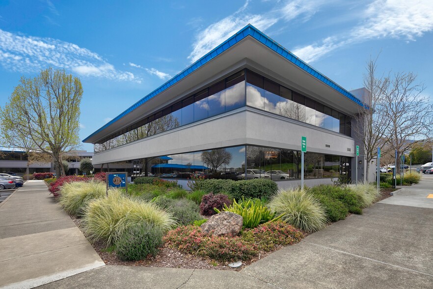 100 Drakes Landing Rd, Greenbrae, CA for lease - Building Photo - Image 1 of 9