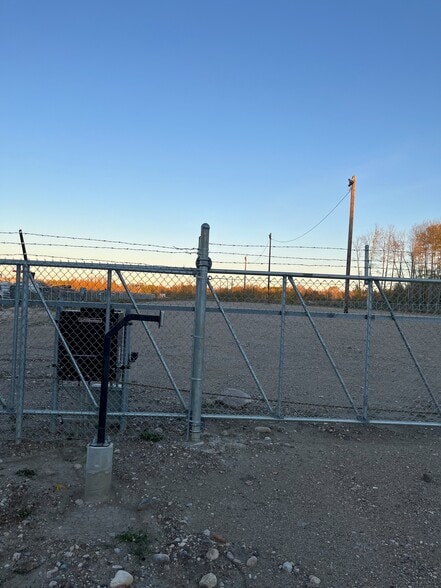 151 Tobin Way, Fort McMurray, AB for sale - Building Photo - Image 3 of 4