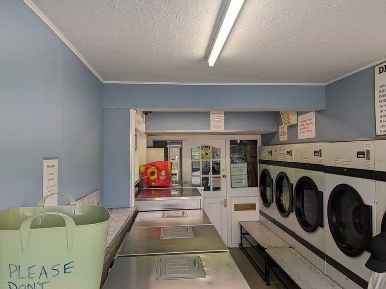 35-35A Madrid Rd, Guildford for sale - Building Photo - Image 2 of 3