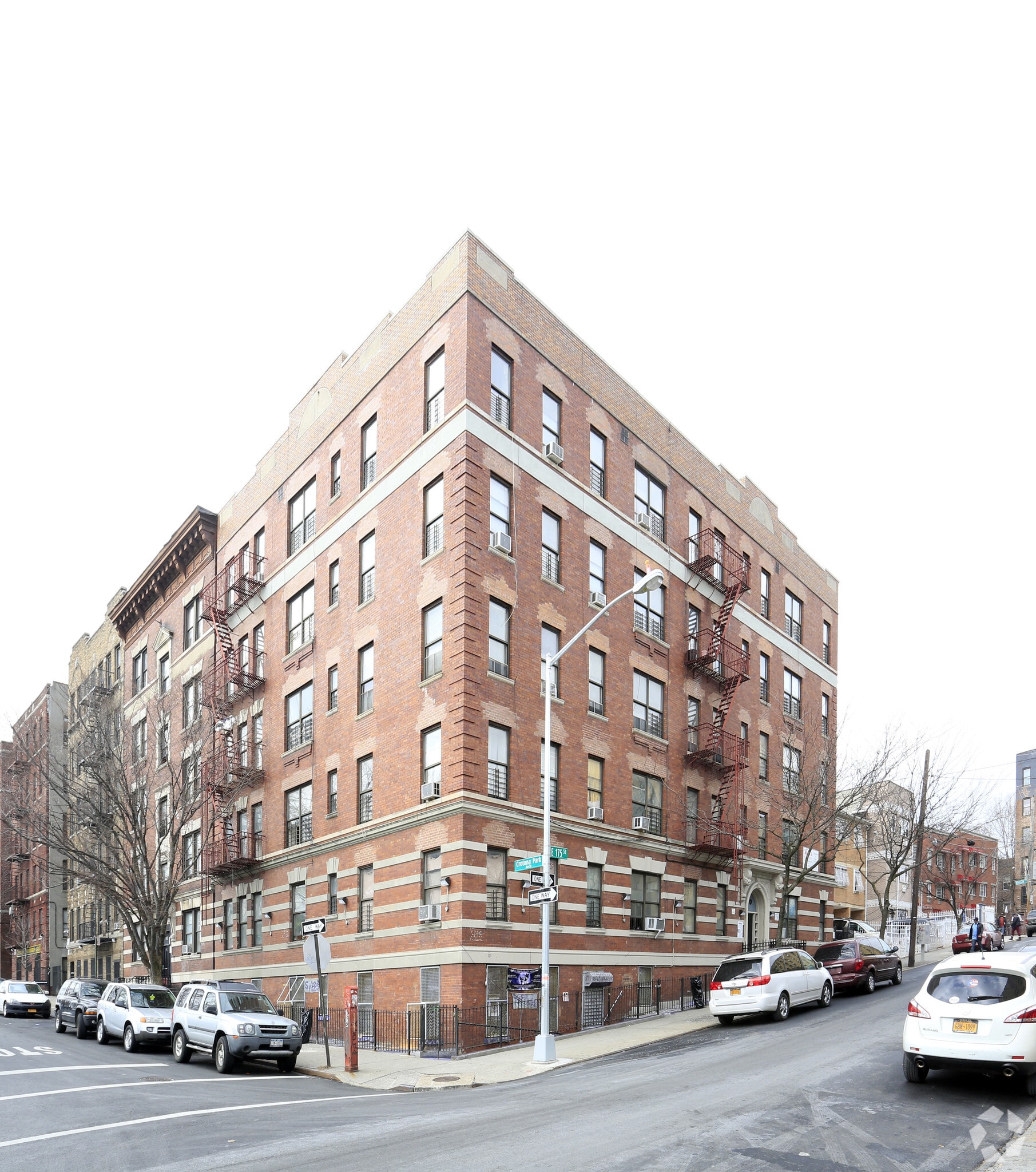 870 E 175th St, Bronx, NY for lease Primary Photo- Image 1 of 5