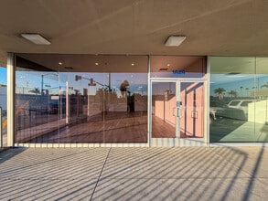 1615-1649 W Chapman Ave, Orange, CA à louer Photo du bâtiment- Image 1 de 9