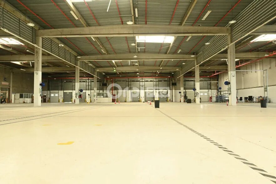 Bureau dans Vénissieux à louer - Photo intérieure - Image 1 de 23