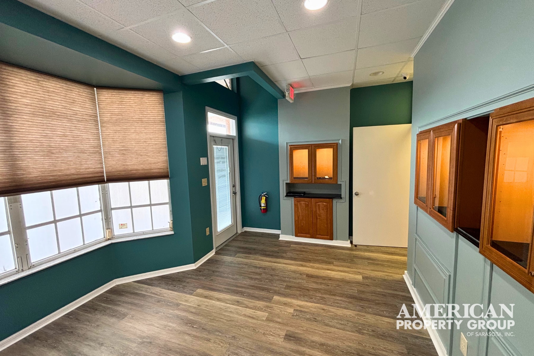 425 Cross St, Punta Gorda, FL à louer Photo intérieure- Image 1 de 6