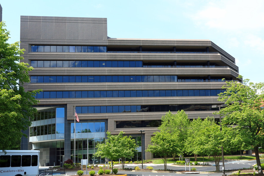 6130 Executive Blvd, Rockville, MD for lease - Primary Photo - Image 1 of 23