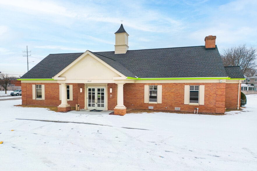 1527 Hancock St, Port Huron, MI for sale - Building Photo - Image 1 of 4