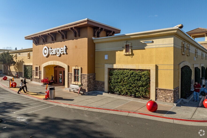3600-4020 Bel Aire Plz, Napa, CA for lease - Building Photo - Image 3 of 8